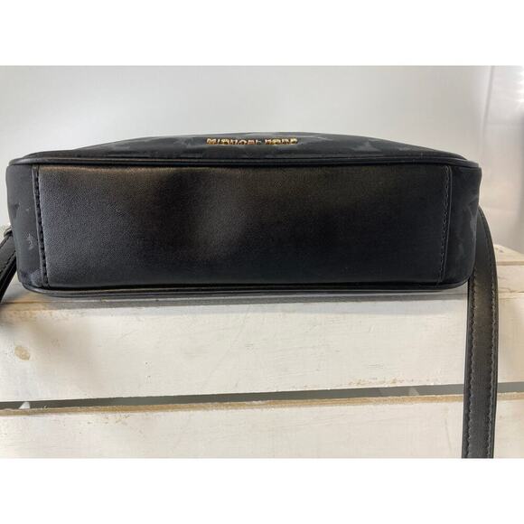 MICHAEL KORS, MEDIUM BLACK NYLON ANIMAL PRINT CROSSBODY BAG - Picture 6 of 12